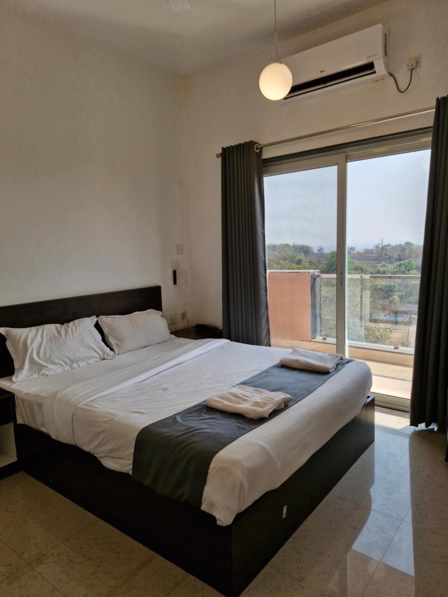 Hotel Rsa Residency Pernem 외부 사진